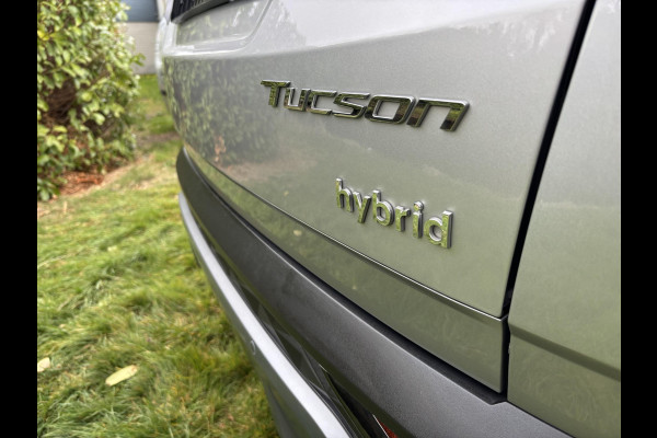 Hyundai Tucson 1.6 T-GDI HEV Premium Sky | Panoramadak | Afneembare trekhaak | Stoelverwarming/koeling | Camera