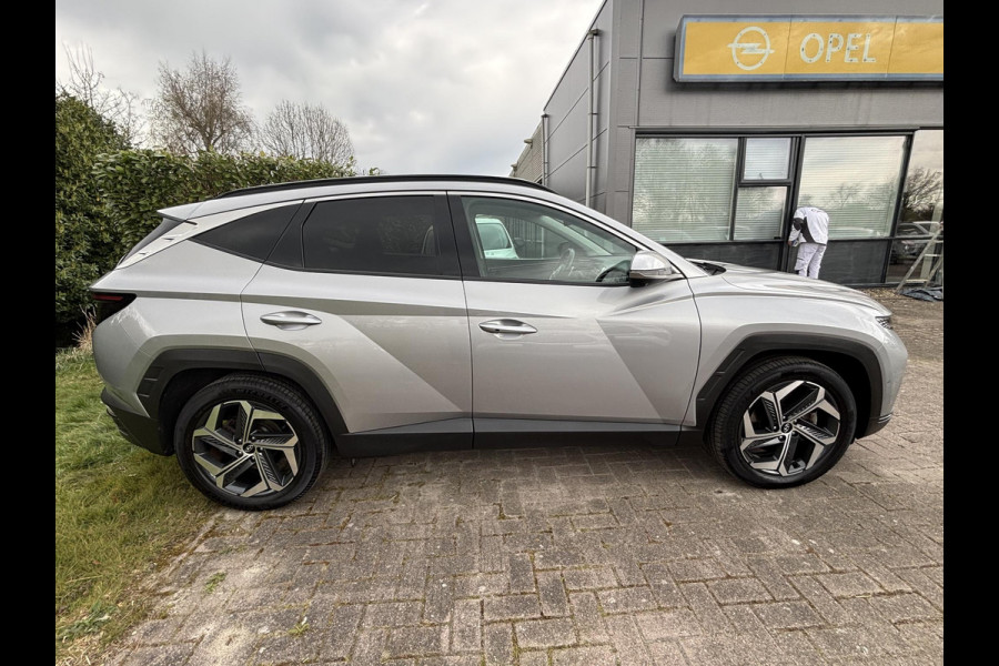 Hyundai Tucson 1.6 T-GDI HEV Premium Sky | Panoramadak | Afneembare trekhaak | Stoelverwarming/koeling | Camera