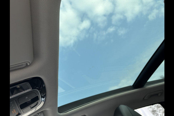 Hyundai Tucson 1.6 T-GDI HEV Premium Sky | Panoramadak | Afneembare trekhaak | Stoelverwarming/koeling | Camera