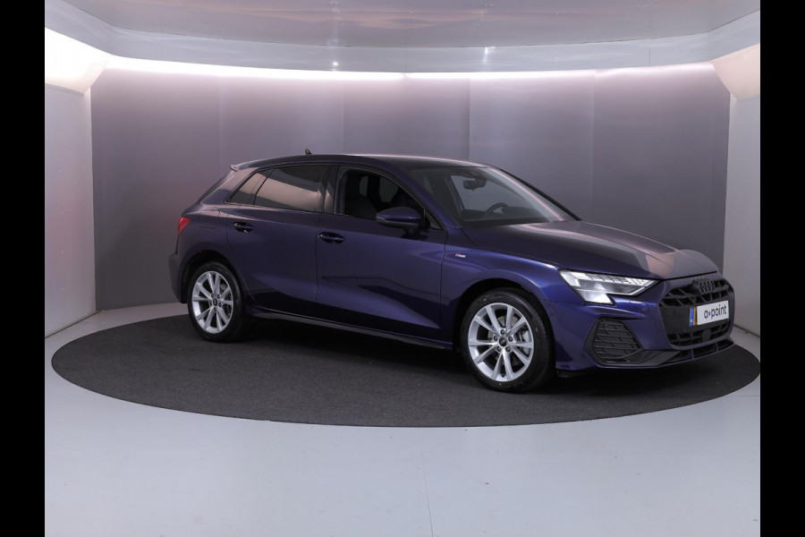 Audi A3 Sportback 40 TFSI e S edition 204 pk S-tronic | Verlengde garantie | Navigatie | Parkeersensoren (Park assist) | Achteruitrijcamera | Stoelverwarming | S-Line |