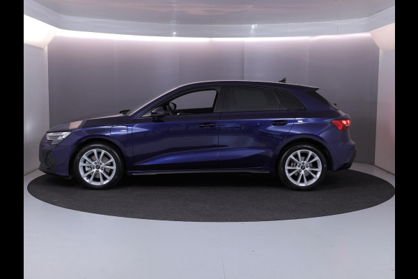 Audi A3 Sportback 40 TFSI e S edition 204 pk S-tronic | Verlengde garantie | Navigatie | Parkeersensoren (Park assist) | Achteruitrijcamera | Stoelverwarming | S-Line |