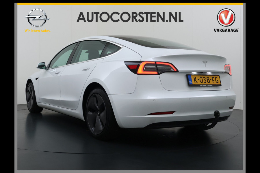 Tesla Model 3 SR+ 325PK LFP-Accu SOH 91% Trekhaak AutoPilot Leer Pano-Dak Adaptive Cruise Lmv 18" Camera's Elektr.-Stuur+Stoelen+Spiegels+Gehe Ecc Navi Led DAB Voorverwarmen interieur via App Keyless One-Pedal-Drive 1.000KG Trekgewicht Origineel Nederlandse Auto LFP accu dus 100% opladen!