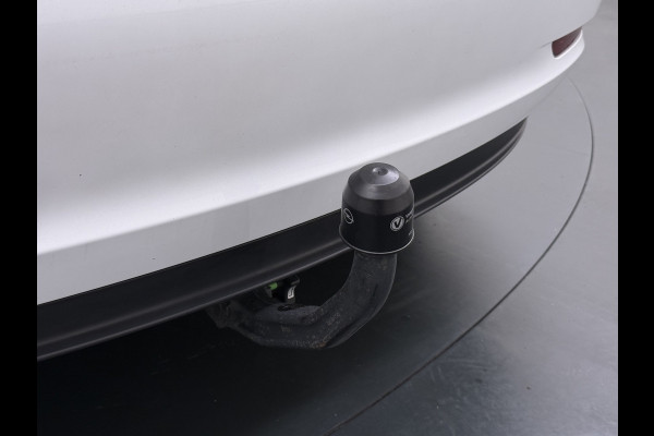 Tesla Model 3 SR+ 325PK LFP-Accu SOH 91% Trekhaak AutoPilot Leer Pano-Dak Adaptive Cruise Lmv 18" Camera's Elektr.-Stuur+Stoelen+Spiegels+Gehe Ecc Navi Led DAB Voorverwarmen interieur via App Keyless One-Pedal-Drive 1.000KG Trekgewicht Origineel Nederlandse Auto LFP accu dus 100% opladen!