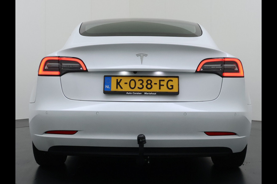 Tesla Model 3 SR+ 325PK LFP-Accu SOH 91% Trekhaak AutoPilot Leer Pano-Dak Adaptive Cruise Lmv 18" Camera's Elektr.-Stuur+Stoelen+Spiegels+Gehe Ecc Navi Led DAB Voorverwarmen interieur via App Keyless One-Pedal-Drive 1.000KG Trekgewicht Origineel Nederlandse Auto LFP accu dus 100% opladen!