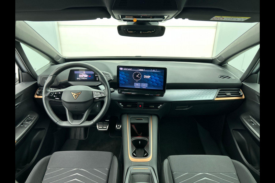 CUPRA Born Business 62 kWh | Navigatie | Apple Carplay/Android Auto | Camera | Parkeersensoren | Adaptive | Cruise Control | Stoel- en stuurverwarming | Virtual Cockpit | Climate Control | Lichtmetalen velgen