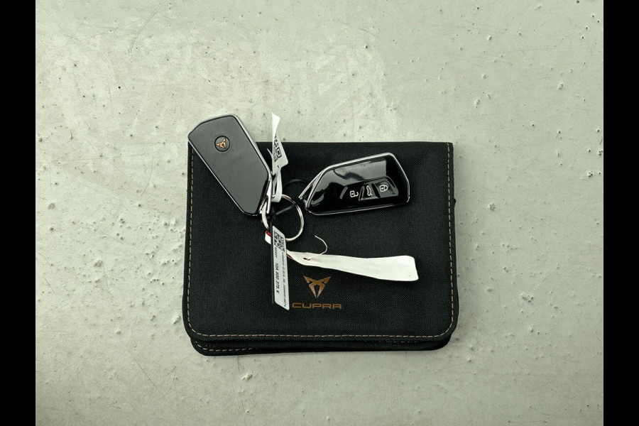 CUPRA Born Business 62 kWh | Navigatie | Apple Carplay/Android Auto | Camera | Parkeersensoren | Adaptive | Cruise Control | Stoel- en stuurverwarming | Virtual Cockpit | Climate Control | Lichtmetalen velgen