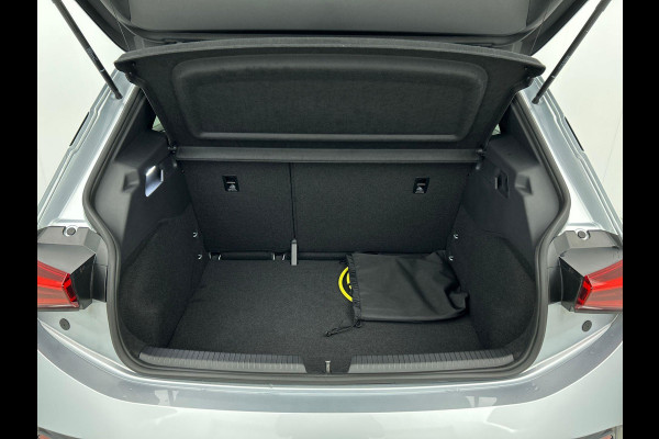 CUPRA Born Business 62 kWh | Navigatie | Apple Carplay/Android Auto | Camera | Parkeersensoren | Adaptive | Cruise Control | Stoel- en stuurverwarming | Virtual Cockpit | Climate Control | Lichtmetalen velgen