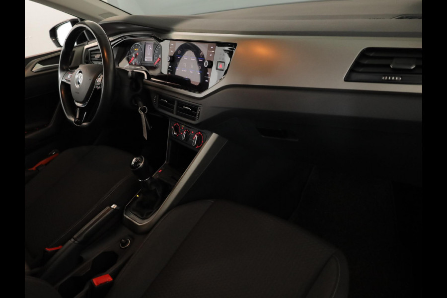 Volkswagen Polo 1.0 TSI Comfortline 95pk 5bak | Airco | Navi | Parksensors voor en achter