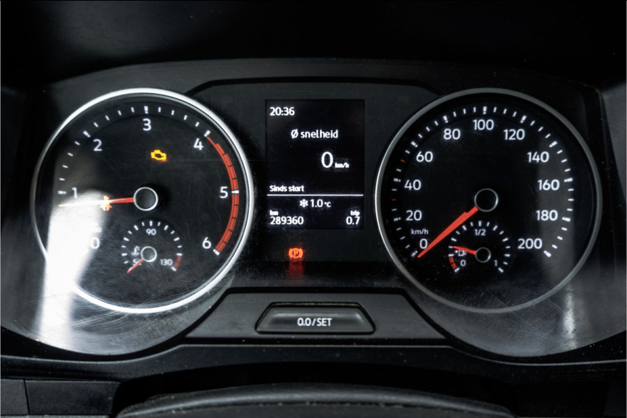 Volkswagen Crafter 35 2.0 TDI L3H2 Highline | 141 PK | 4-Motion | Camera | Navi | Cruise | Airco