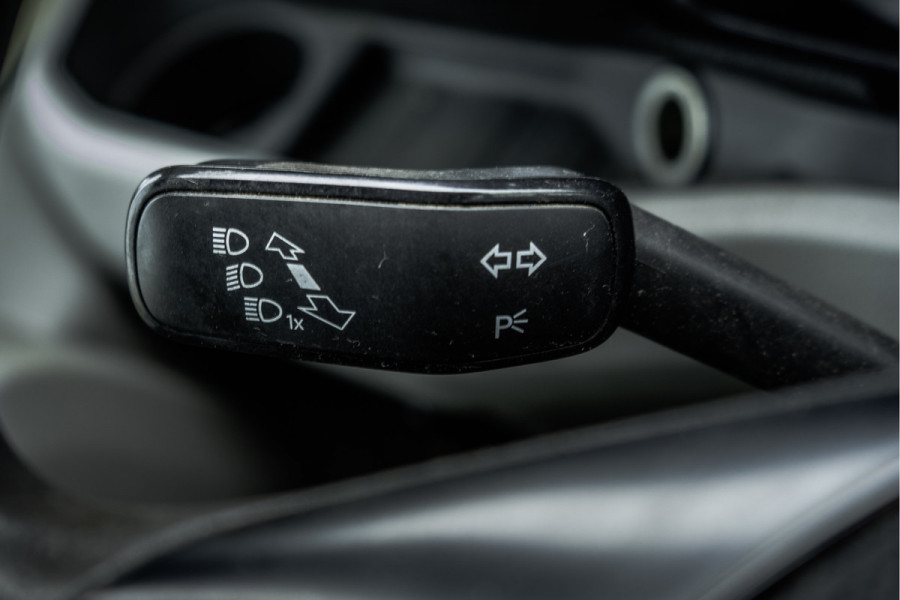 Volkswagen Crafter 35 2.0 TDI L3H2 Highline | 141 PK | 4-Motion | Camera | Navi | Cruise | Airco