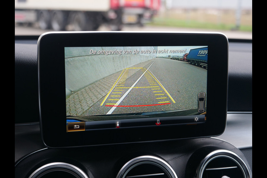 Mercedes-Benz GLC GLC 250 4MATIC | AMG | Panorama | Burmester | Aantoonbaar onderhouden..