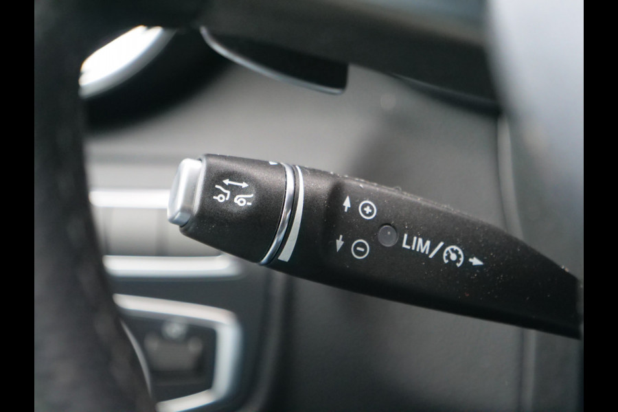 Mercedes-Benz GLC GLC 250 4MATIC | AMG | Panorama | Burmester | Aantoonbaar onderhouden..