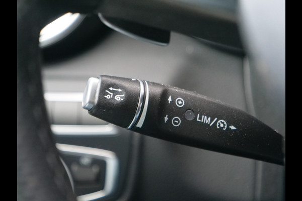 Mercedes-Benz GLC GLC 250 4MATIC | AMG | Panorama | Burmester | Aantoonbaar onderhouden..