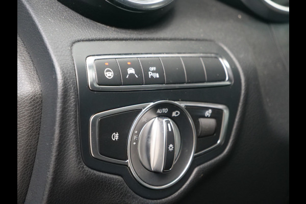 Mercedes-Benz GLC GLC 250 4MATIC | AMG | Panorama | Burmester | Aantoonbaar onderhouden..