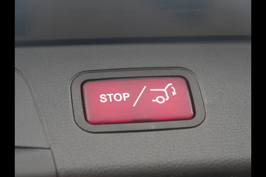 Mercedes-Benz GLC GLC 250 4MATIC | AMG | Panorama | Burmester | Aantoonbaar onderhouden..