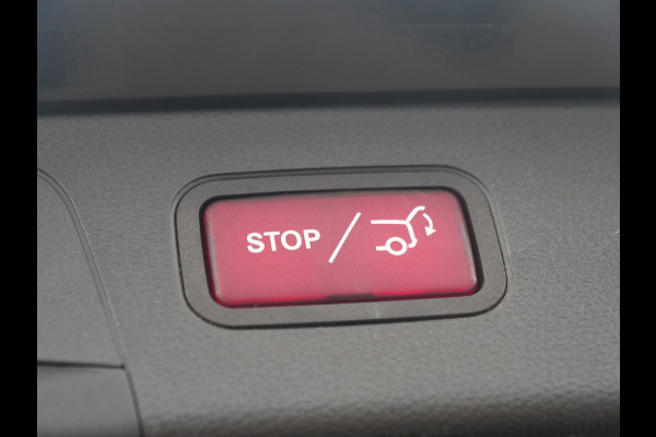 Mercedes-Benz GLC GLC 250 4MATIC | AMG | Panorama | Burmester | Aantoonbaar onderhouden..