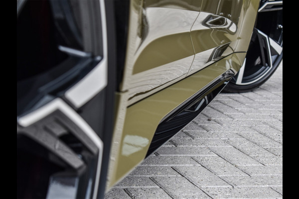 Audi RS6 Avant RS 6 TFSI Quattro 600pk Dynamic | B&O Sound | RS Sportuitlaat | Design Pack | Panoramadak | Head-Up | Sport Differentieel | Laser | Audi Exclusive Color | RS Seats | 4 Zone Climate | 4 Wheel Steering Assistent tour package