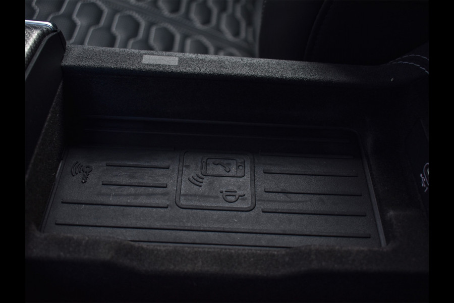 Audi RS6 Avant RS 6 TFSI Quattro 600pk Dynamic | B&O Sound | RS Sportuitlaat | Design Pack | Panoramadak | Head-Up | Sport Differentieel | Laser | Audi Exclusive Color | RS Seats | 4 Zone Climate | 4 Wheel Steering Assistent tour package