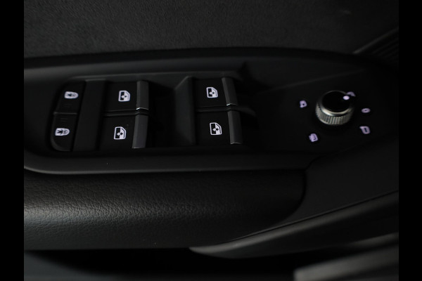 Audi Q5 Sportback 55 TFSI e S edition Competition 367pk | Panoramadak | Verlengde garantie | Navigatie | Parkeersensoren (Park assist) | Rondomzicht camera | Lederen bekleding | S-Line |