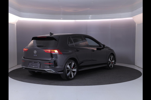 Volkswagen Golf 1.4 eHybrid GTE HYBRID| Leer|Head-up diplay|verwarmde stoelen en - stuur