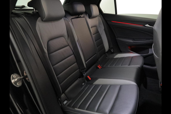 Volkswagen Golf 1.4 eHybrid GTE HYBRID| Leer|Head-up diplay|verwarmde stoelen en - stuur