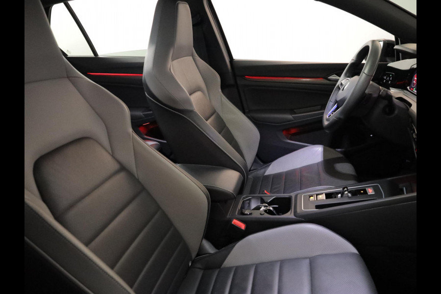 Volkswagen Golf 1.4 eHybrid GTE HYBRID| Leer|Head-up diplay|verwarmde stoelen en - stuur