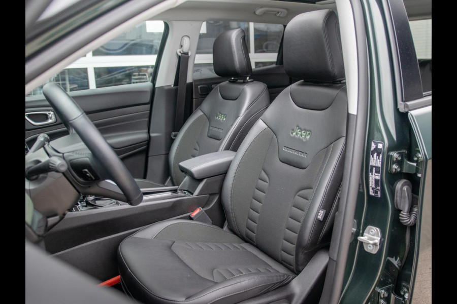 Jeep Compass 1.5T e-Hybrid North Star | Schuif/Kanteldak | Winter Pack | Safety Pack