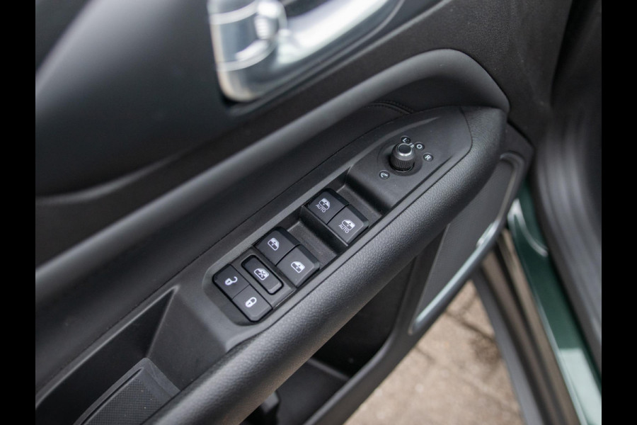 Jeep Compass 1.5T e-Hybrid North Star | Schuif/Kanteldak | Winter Pack | Safety Pack