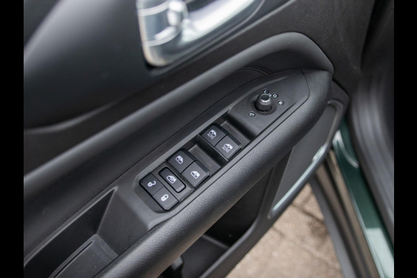 Jeep Compass 1.5T e-Hybrid North Star | Schuif/Kanteldak | Winter Pack | Safety Pack