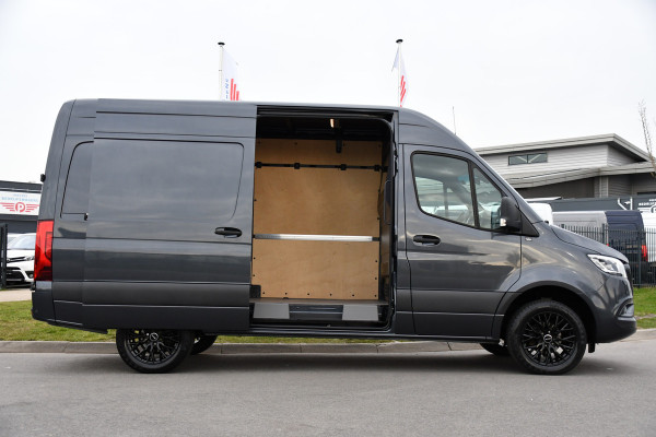 Mercedes-Benz Sprinter 317 1.9 CDI L2H2 RWD PB Edition Camera, Cruise, Carplay, 10,5'' Mbux, LED, Automaat, Geveerde stoel, 170pk, Stoelverwarming, Uniek!