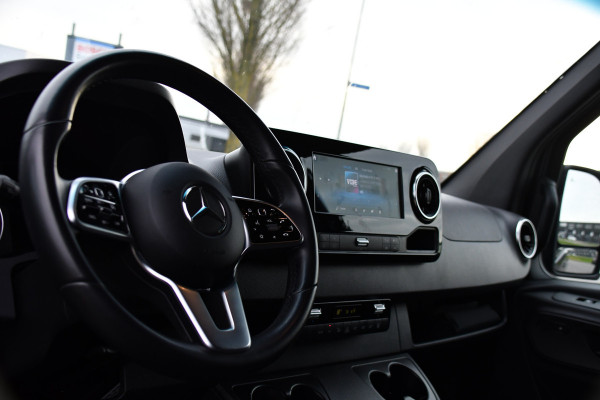 Mercedes-Benz Sprinter 317 1.9 CDI L2H2 RWD PB Edition Camera, Cruise, Carplay, 10,5'' Mbux, LED, Automaat, Geveerde stoel, 170pk, Stoelverwarming, Uniek!