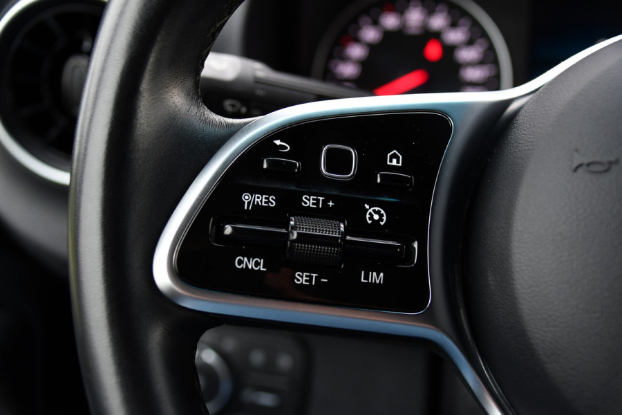 Mercedes-Benz Sprinter 317 1.9 CDI L2H2 RWD PB Edition Camera, Cruise, Carplay, 10,5'' Mbux, LED, Automaat, Geveerde stoel, 170pk, Stoelverwarming, Uniek!