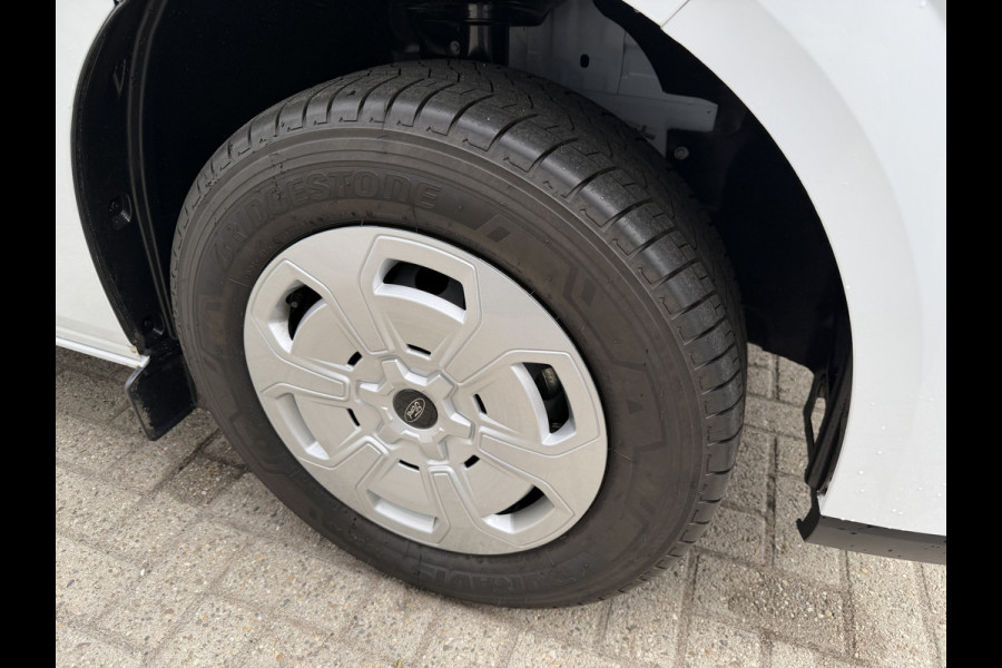 Ford Transit Custom 320 2.0 TDCI L2H1 Trend originele Ford dubbel cabine affabriek / prijs rijklaar € 39.950 ex btw / lease vanaf € 652 / dubbele schuifdeur / NIEUWE bus / BPM vrij !