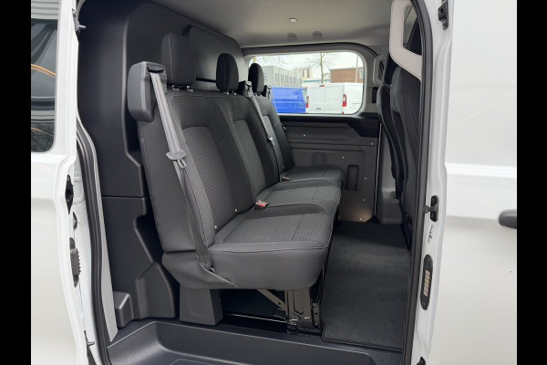 Ford Transit Custom 320 2.0 TDCI L2H1 Trend originele Ford dubbel cabine affabriek / prijs rijklaar € 39.950 ex btw / lease vanaf € 652 / dubbele schuifdeur / NIEUWE bus / BPM vrij !