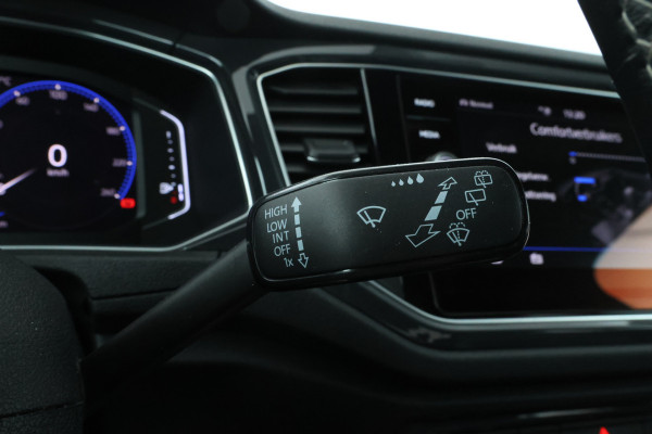 Volkswagen T-Roc 1.5 TSI Sport Business R Virtual cockpit, Apple carplay, Climate,