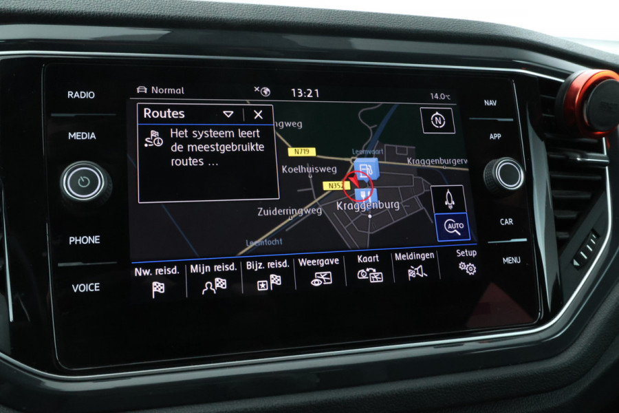 Volkswagen T-Roc 1.5 TSI Sport Business R Virtual cockpit, Apple carplay, Climate,