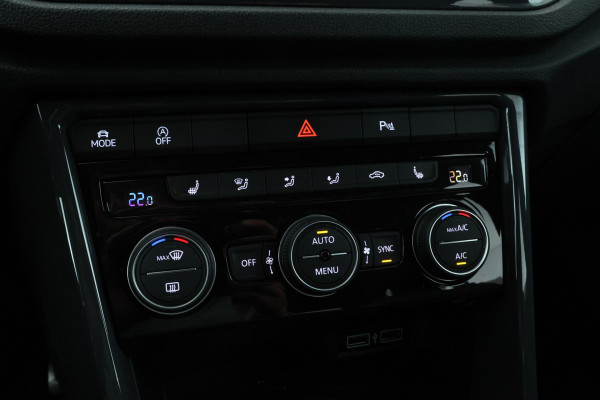 Volkswagen T-Roc 1.5 TSI Sport Business R Virtual cockpit, Apple carplay, Climate,