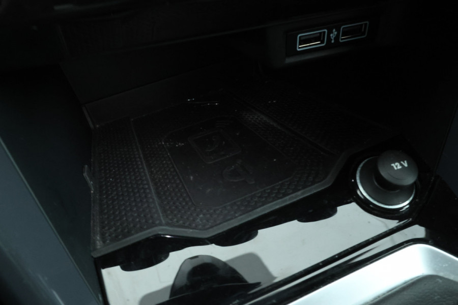 Volkswagen T-Roc 1.5 TSI Sport Business R Virtual cockpit, Apple carplay, Climate,