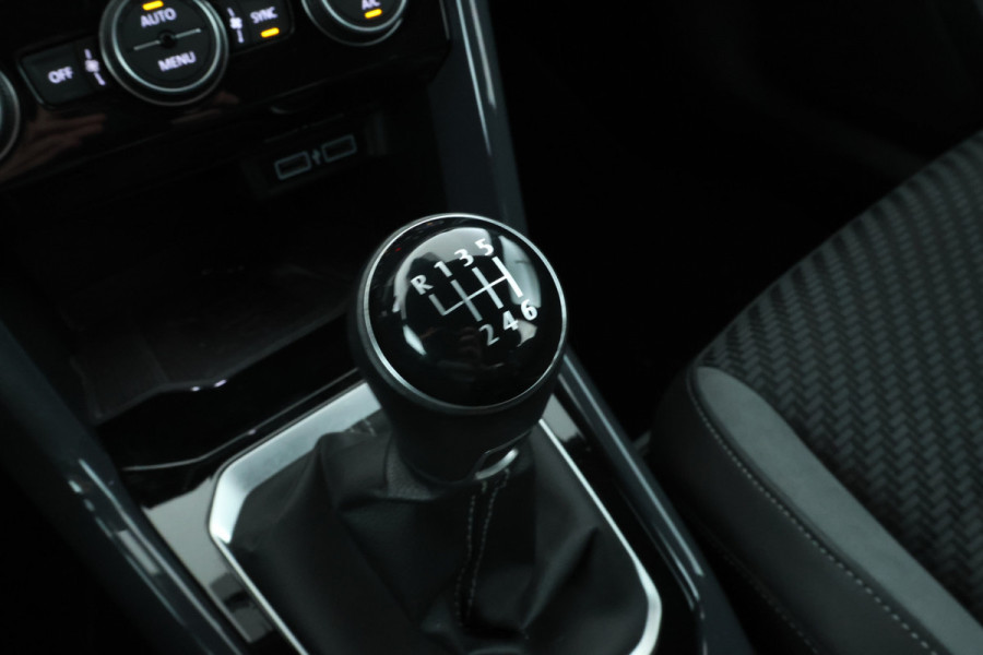 Volkswagen T-Roc 1.5 TSI Sport Business R Virtual cockpit, Apple carplay, Climate,