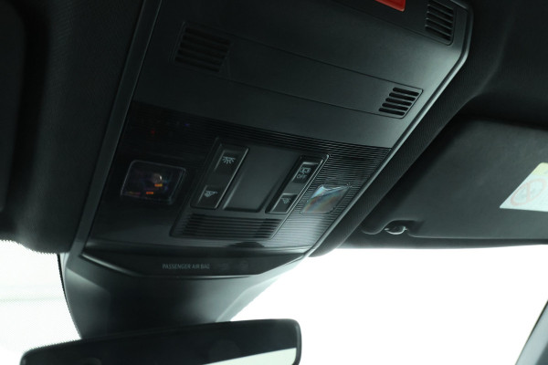 Volkswagen T-Roc 1.5 TSI Sport Business R Virtual cockpit, Apple carplay, Climate,