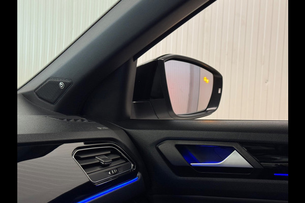 Volkswagen T-Roc 2.0 TSI 4Motion R | AKRAPOVIC | MAXTON DESIGN | PANO | BEATS AUDIO