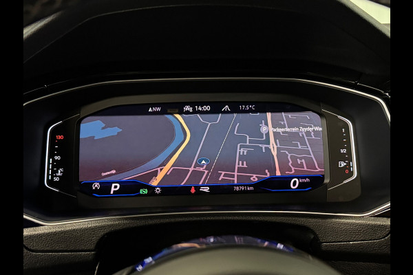 Volkswagen T-Roc 2.0 TSI 4Motion R | AKRAPOVIC | MAXTON DESIGN | PANO | BEATS AUDIO