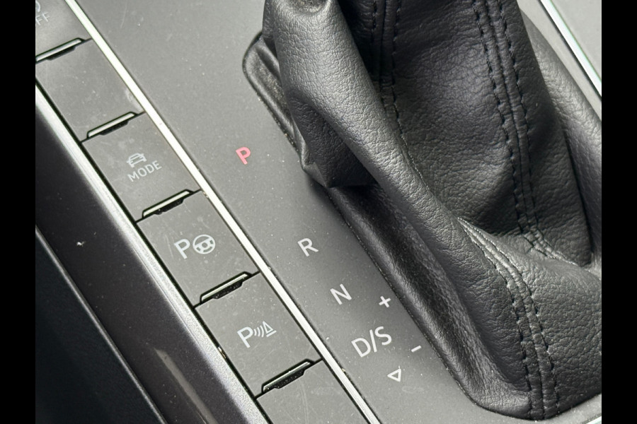 Volkswagen Polo 1.0 TSI DSG 116pk Highline Business R Beats|PDC|Carplay