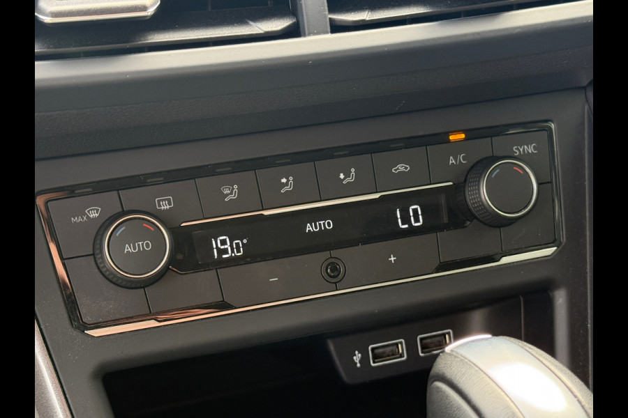 Volkswagen Polo 1.0 TSI DSG 116pk Highline Business R Beats|PDC|Carplay