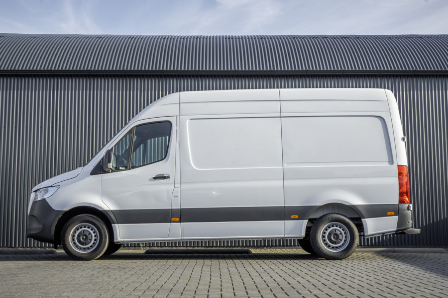 Mercedes-Benz Sprinter **317 CDI L2H2 | Incl. 6MND garantie | MBUX | Euro 6 | 170 PK | Climate | Carplay | PDC**