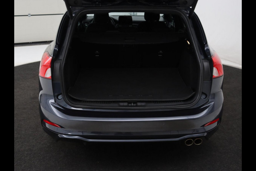 Ford Focus 1.0 EcoBoost Hybrid ST Line X | Head-Up | Stoelverwarming | Adaptive cruise | Camera | Carplay | B&O Sound | Side Assist | Stuurverwarming | Full LED | Navigatie | Keyless | Digital Cockpit