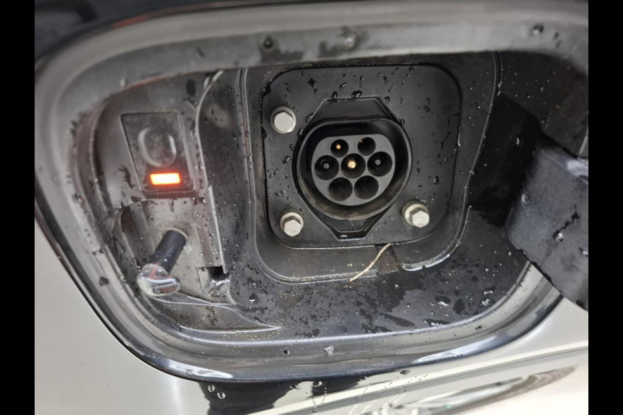 Kia Sorento 1.6 T-GDI Plug-in Hybrid 4WD ComfortLine 5p. | 49.700 km | Trekhaak | Virtual Cockpit | WORDT VERWACHT!