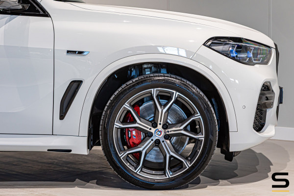 BMW X5 XDrive45e High Executive|M-sportPro|Pano|E-trekhaak