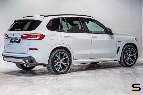 BMW X5 XDrive45e High Executive|M-sportPro|Pano|E-trekhaak