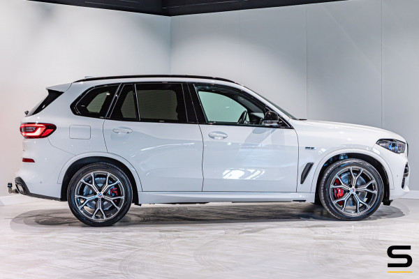BMW X5 XDrive45e High Executive|M-sportPro|Pano|E-trekhaak
